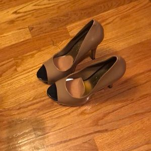 Jessica Simpson woman shoes